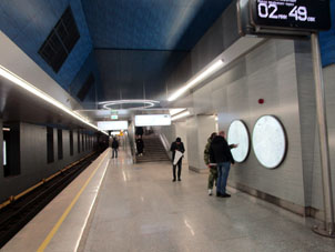 Estación Ókskaya (Окская) de la Línea Nekrásovskaya (Некрасовская) del Metro de Moscú.