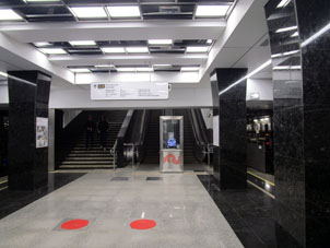 La estación Varshávskaya (Варшавская) de la Gran Línea Circular (Tercer Circuito de Transbordo) del Metro de Moscú.