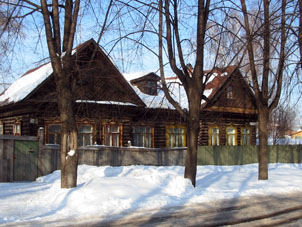Casas de madera en la ciudad de Sarápul (República de Udmurtia).