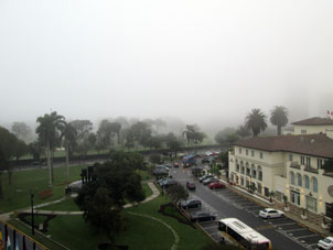 Утро туманное в городе Лиме.
