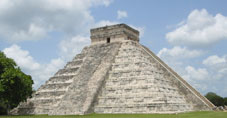 Великая пирамида Солнца в Чичен-Итца (самая известная пирамида Юкатана)